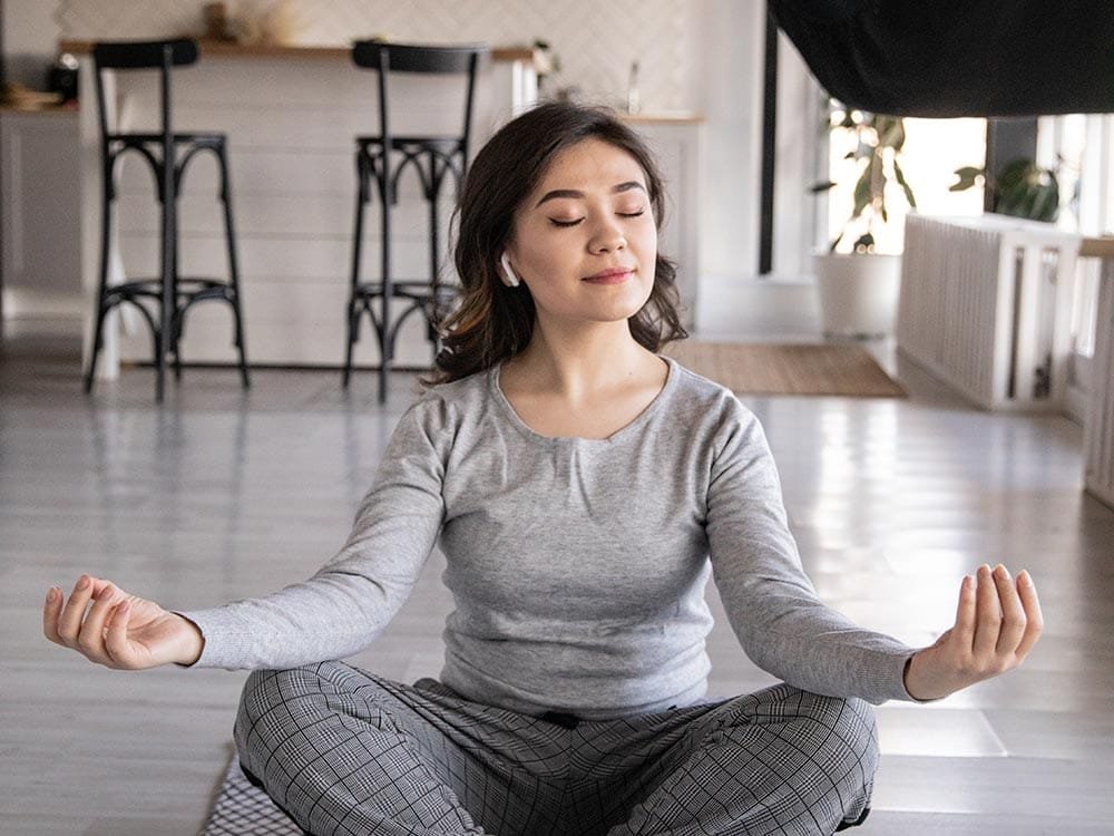 One Key Habit Improves Health and Strengthens the Mind, According to Science 1 yoga
